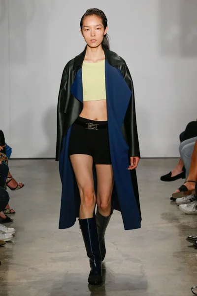 Look 9